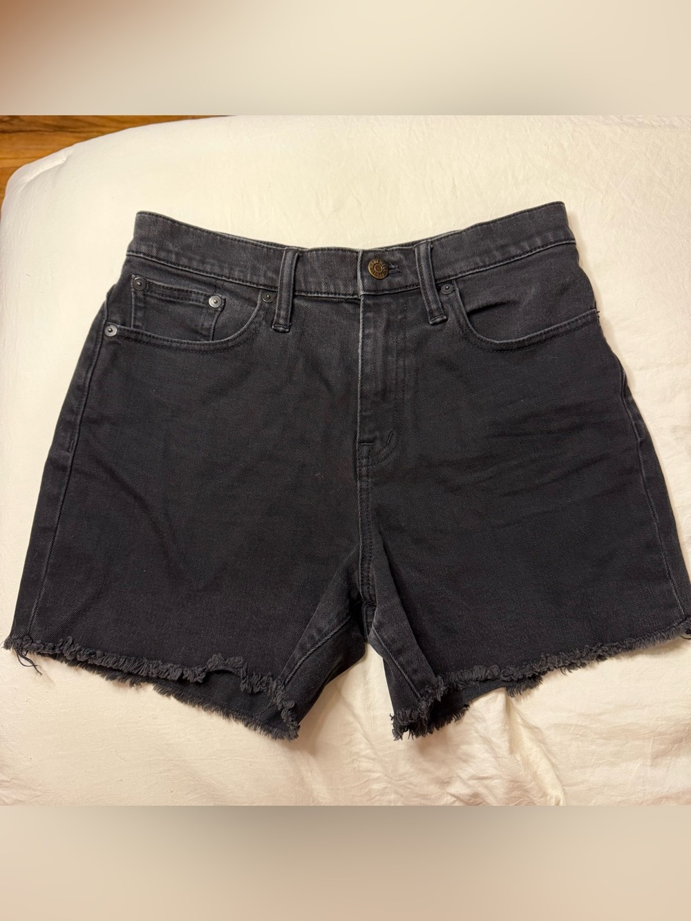 347 Madewell Black High-Rise Frayed Hem Denim Shorts